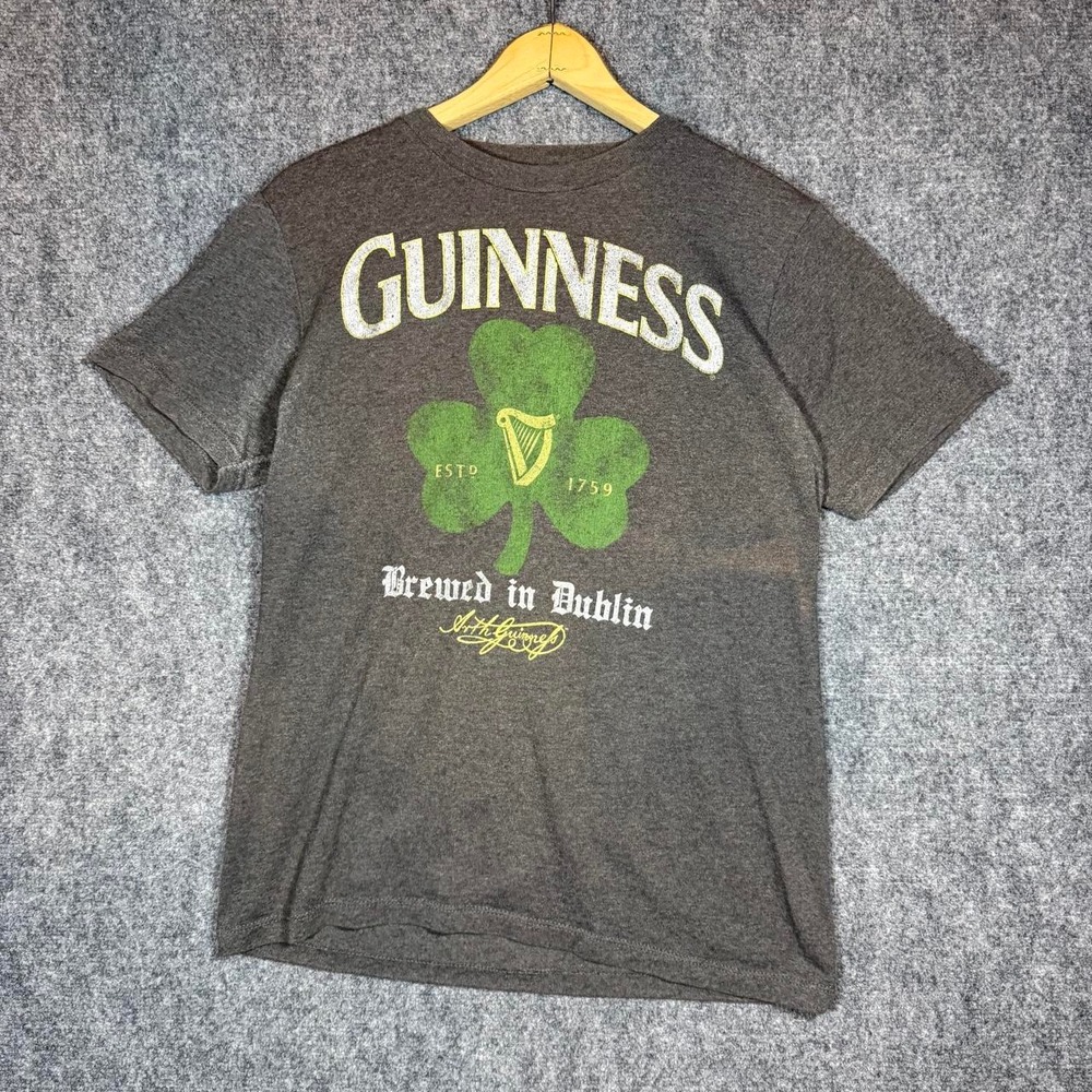 Guinness Brewed in Dublin Shamrock Graphic T-Shirt Charcoal Womens S